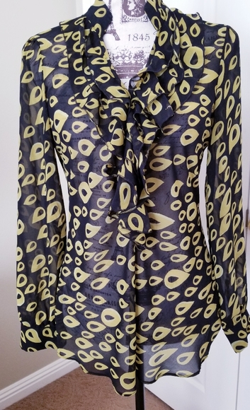 2 for $25New York & Co Black/Mustard Yellow Blouse - Picture 1 of 6